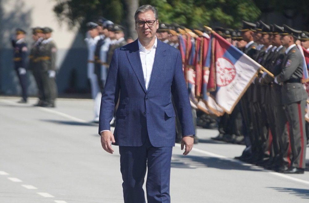 Vučić čestitao Dan Kopnene vojske: Nastavljamo sa vašim jačanjem i unapređivanjem