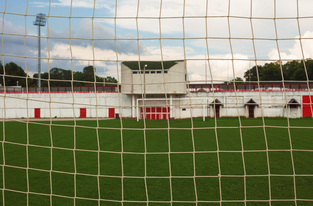 Čačak zvanično dobio na korišćenje Remontov stadion