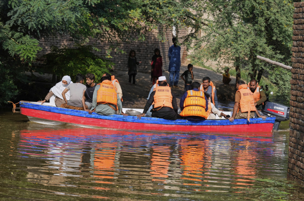 Više od 3 miliona stanovnika ljudi pogođeno katastrofom; Evakuisano skoro 3 miliona FOTO/VIDEO