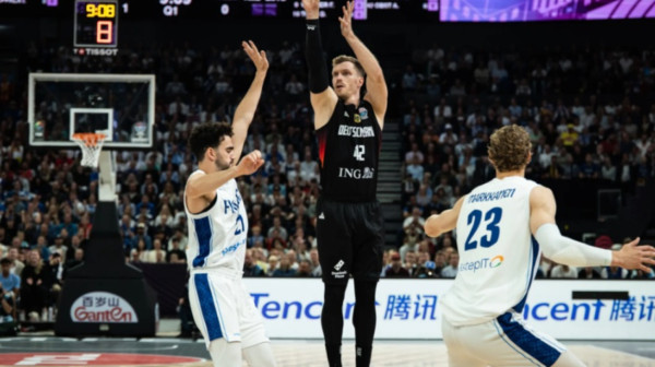 Brzi voz Nemačke pobedom najavio osminu finala!