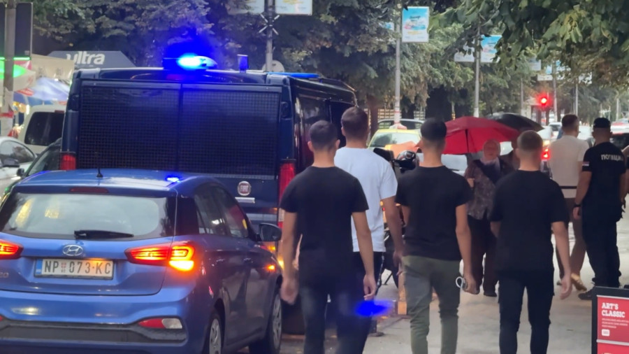 Užas u Novom Pazaru: Izboden mladić hitno prebačen u bolnicu FOTO