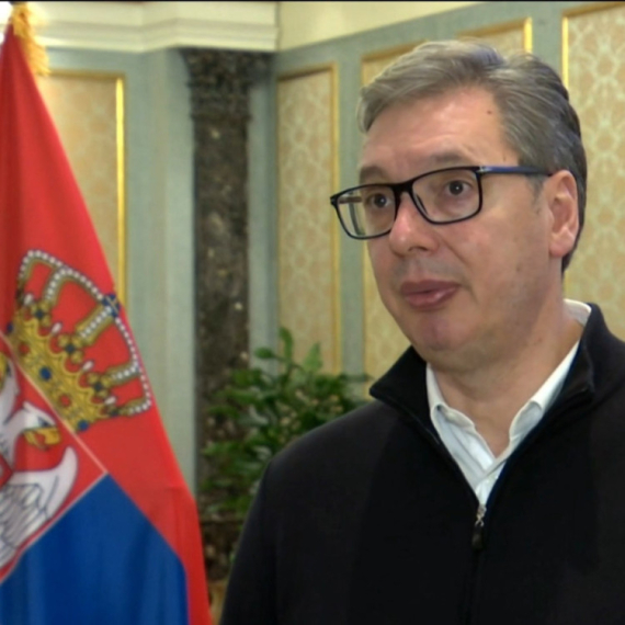 Vučić iz Kine: Moliću predsednika Sija za dobre stvari za Srbiju