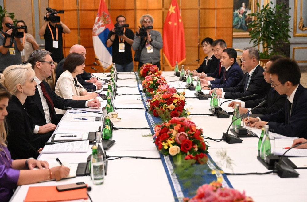 New investments are coming to Serbia: Vučić in Beijing with representatives of big Chinese companies PHOTO