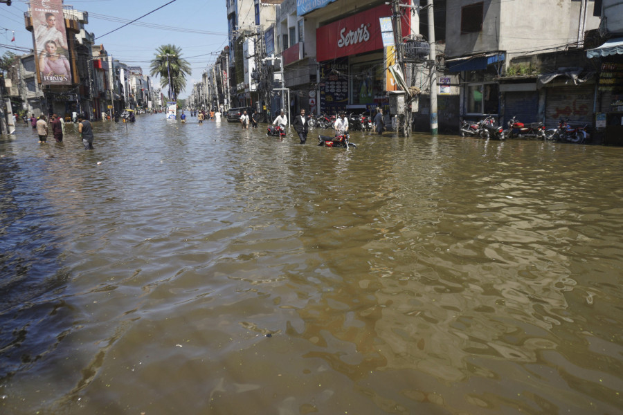 Reke gutaju sela: Skoro četiri miliona ljudi pogođeno poplavama FOTO/VIDEO