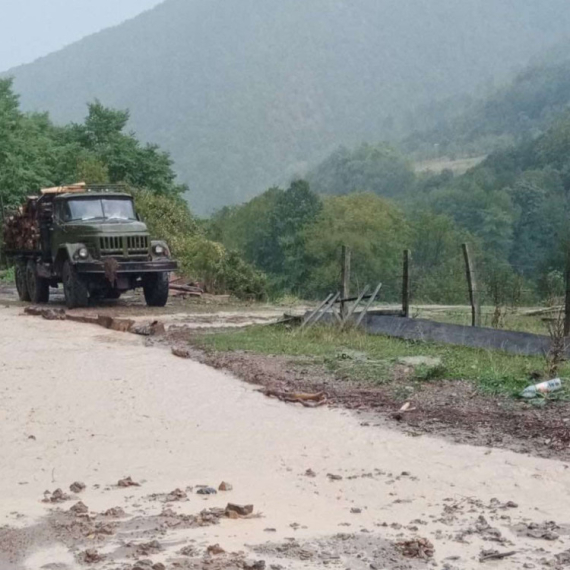 Jako olujno nevreme napravilo haos – uvodi se vanredna situacija u 9 mesnih zajednica