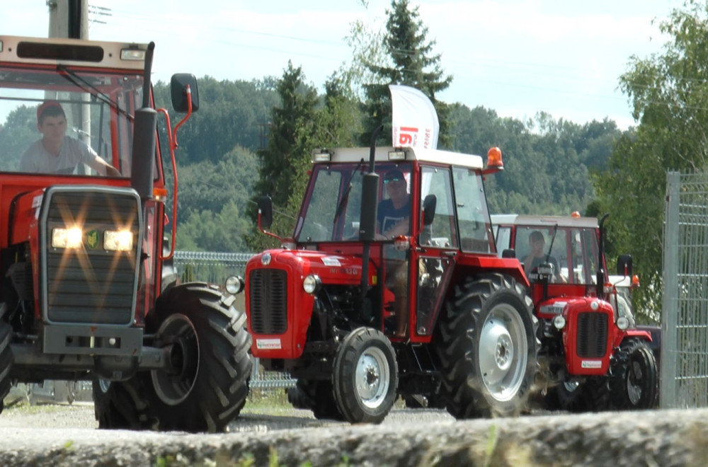 Sjajna prilika za proizvođače: Novi traktor kupilo 69 poljoprivrednika