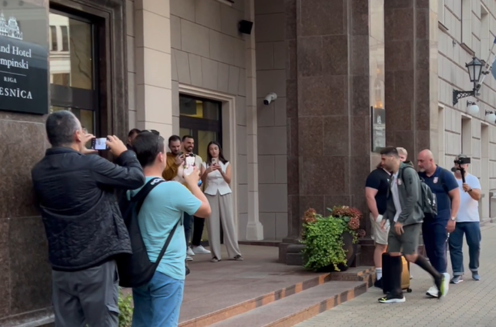 Srbija stigla u Rigu VIDEO