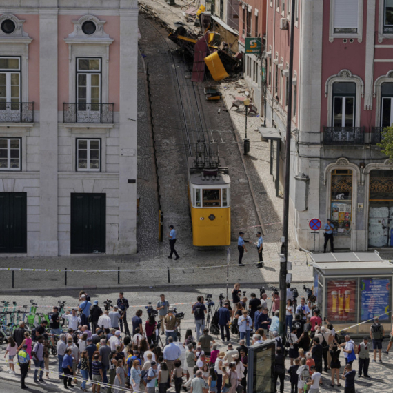 "Srbija i naš narod saosećaju sa Vama u bolu i tuzi"; Premijer Macut uputio saučešće premijeru Portugala