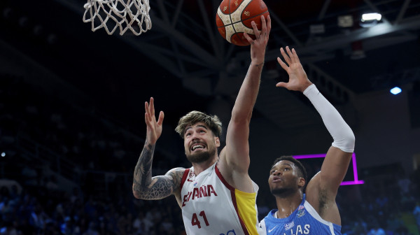 Španija ispala sa Evrobasketa – slave Grci, slavi Džikić! VIDEO