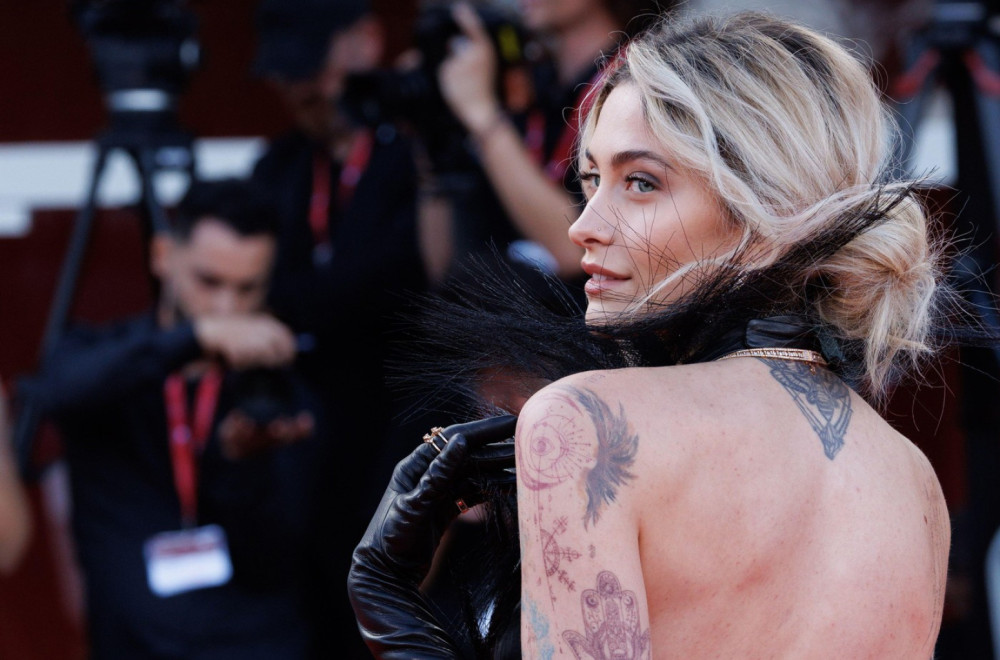 "Ne drogirajte se, deco": Ćerka Majkla Džeksona šokirala porukom VIDEO