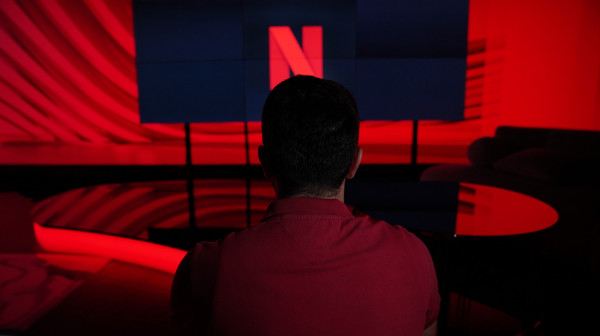 Zbog serije koja je izašla pre nekoliko sati srušio se Netfliks FOTO