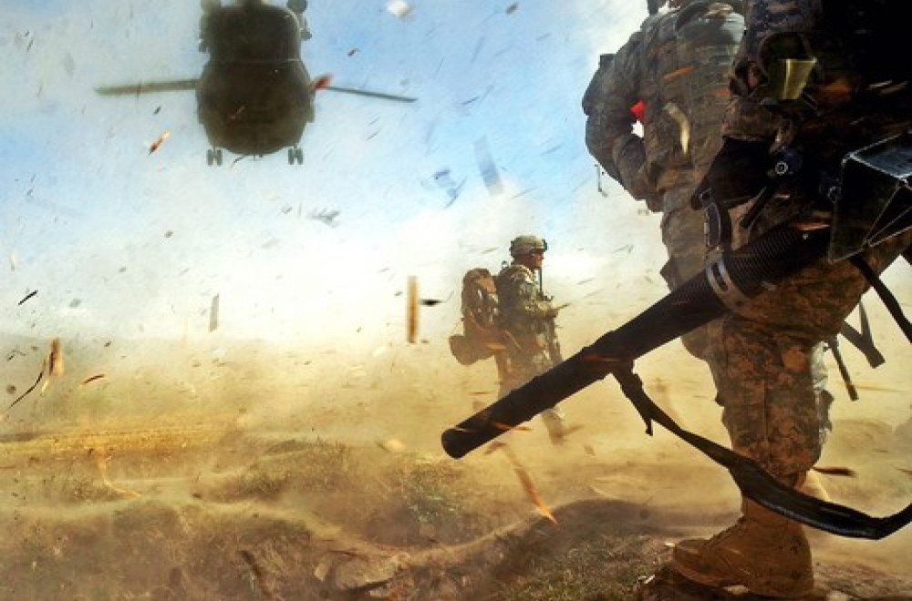 Izvršen je masovni napad: Serija silovitih udara, odjekuju eksplozije