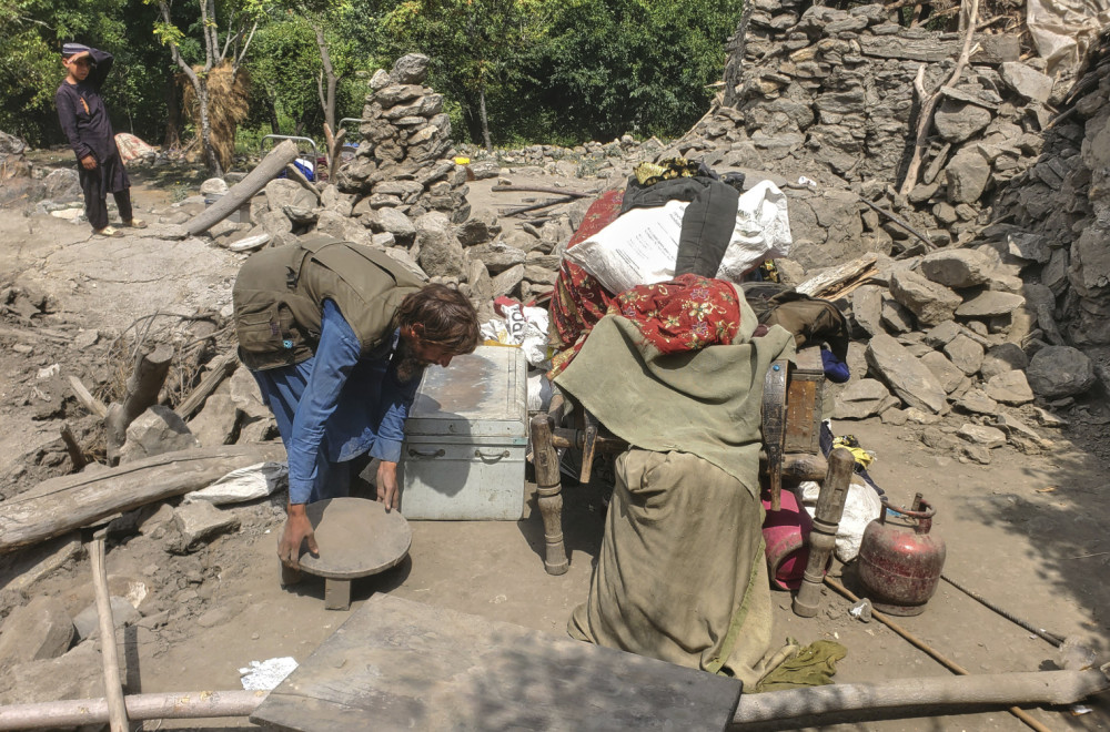 Rusija hitno poslala avion; Najmanje 10 povređenih u novim potresima