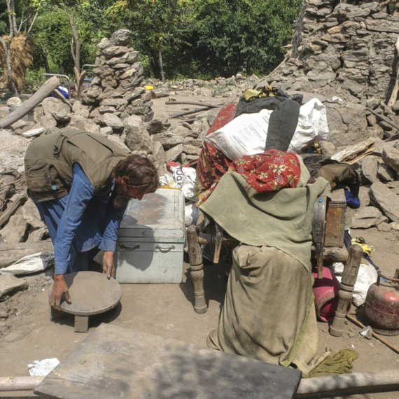 Rusija hitno poslala avion; Najmanje 10 povređenih u novim potresima