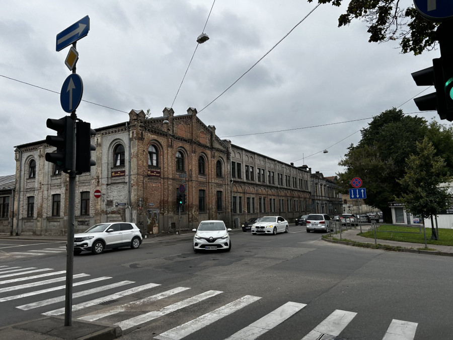 Više puta rušen i bombardovan, a nikad uništen: Grad koji se ne zavoli na prvu FOTO