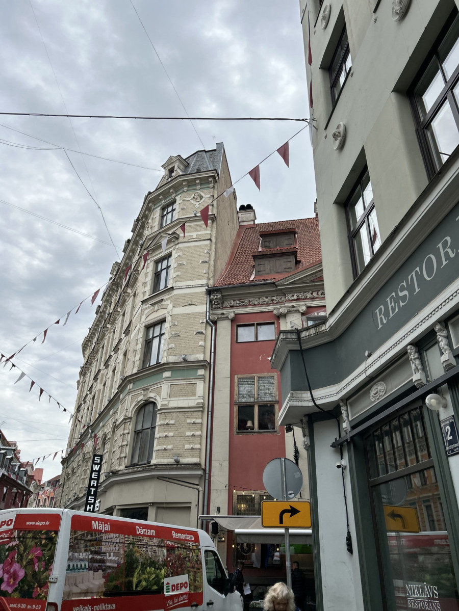 Više puta rušen i bombardovan, a nikad uništen: Grad koji se ne zavoli na prvu FOTO