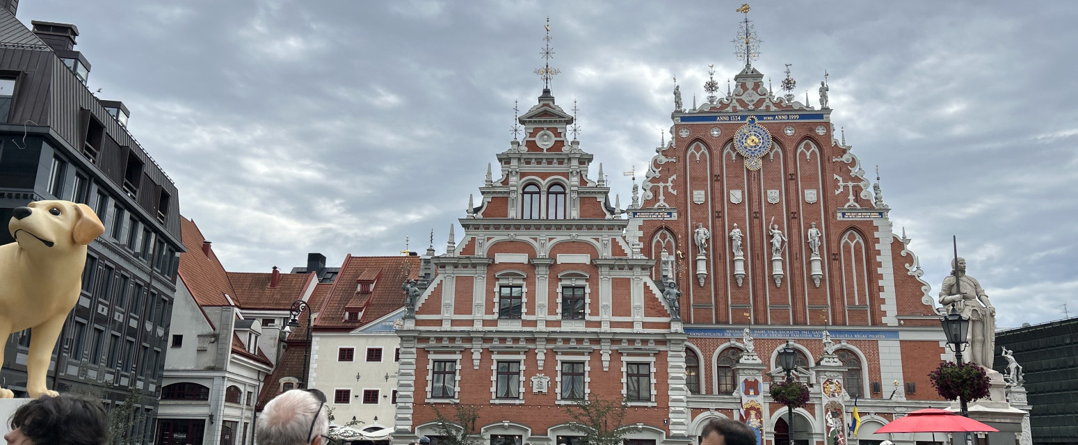 Više puta rušen i bombardovan, a nikad uništen: Grad koji se ne zavoli na prvu FOTO