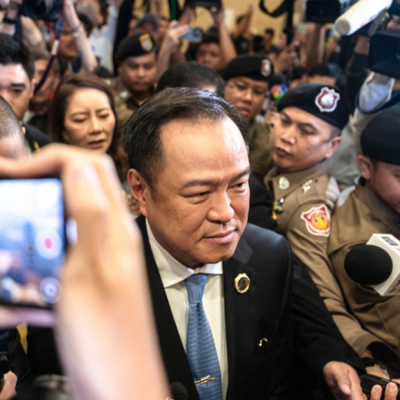 Tajland dobio novog premijera; Pala porodica Šinavatra