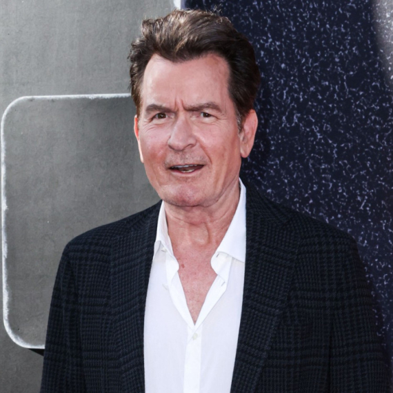 Čarli Šin detaljno opisao seks sa muškarcima: "Je*eno oslobađajuće" VIDEO