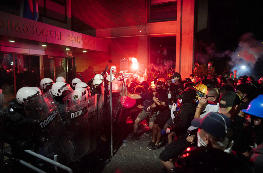 Mali: Blokaderi žele da sruše sve; Politika im je Srbija na kolenima i krv na ulicama