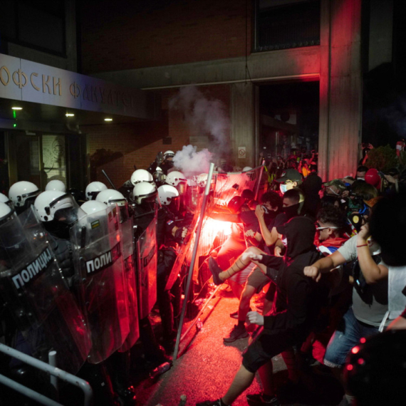 Jovanov: Šta je sledeće? Blokaderi će da prinose žrtve ritualnim klanjem i piju krv?