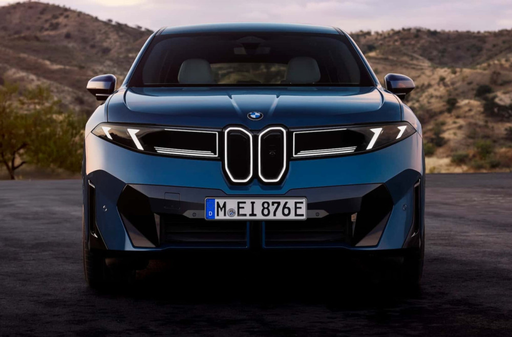 Zašto novi BMW i3 ima široke bubrege, a iX3 uske? Dizajner otkriva ključnu razliku