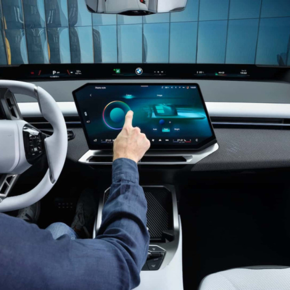 BMW ukida stari iDrive: Vozači ostaju bez čuvenog točkića posle 25 godina – i ne žale se