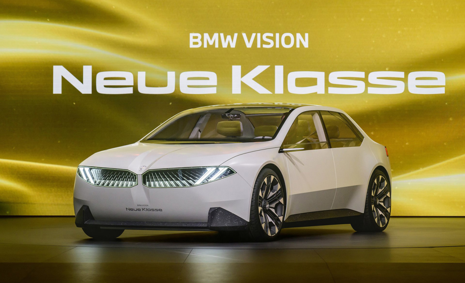 Prvi pogled na BMW i3: Električna Serija 3 stiže sledeće godine FOTO