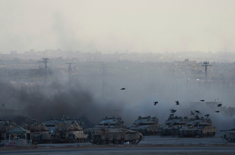 Počinje ogromna kopnena ofanziva; Sravniće ih sa zemljom