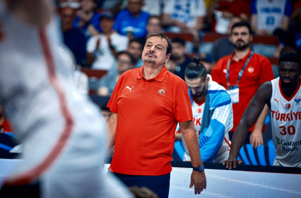 Ataman pobesneo: "Reagujte – ljudi su bili na mesecu"