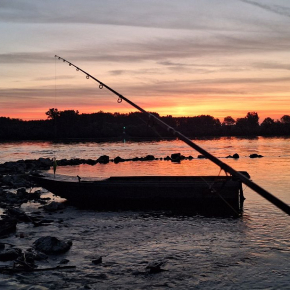 Novi cenovnik godišnjih dozvola za ribolov: Evo koliko košta