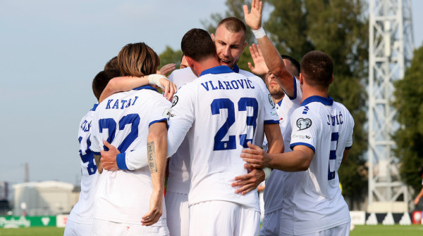 Srbija se kockala, FSS obratio UEFA: "Sramno!"; "Četvorica su tražila izmenu"