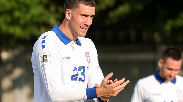 Vlahović se okreće ka Engleskoj: "Uvek razmišljamo o pobedi" VIDEO