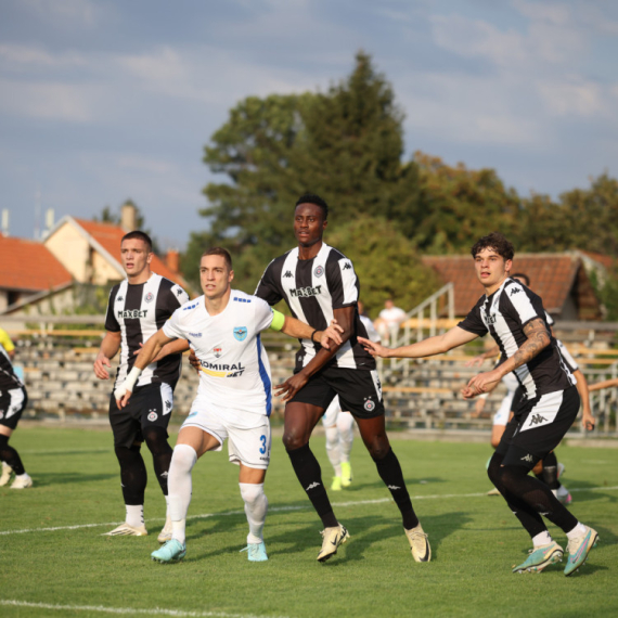 Devet golova u meču Partizana i Železničara