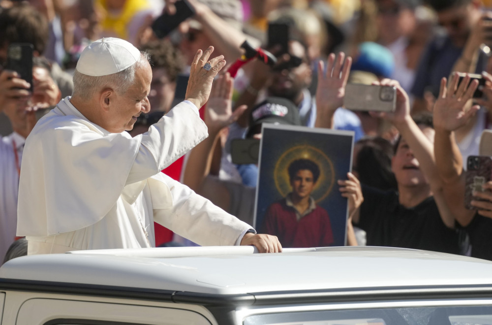 "Božji influenser" proglašen za sveca: Tinejdžer izllečio dete od raka pankreasa? FOTO
