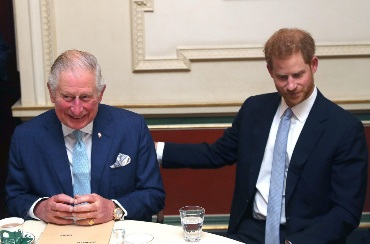 Kralj Čarls i princ Hari na sastanku dugom sat vremena: Ovo su svi detalji