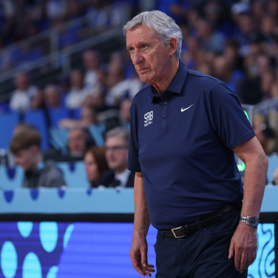 Analitičar Denvera opleo po Pešiću: "Ne mogu više da ga gledam na klupi Srbije"