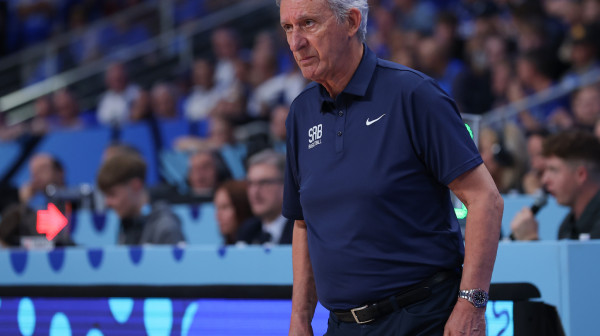 Analitičar Denvera opleo po Pešiću: "Ne mogu više da ga gledam na klupi Srbije"