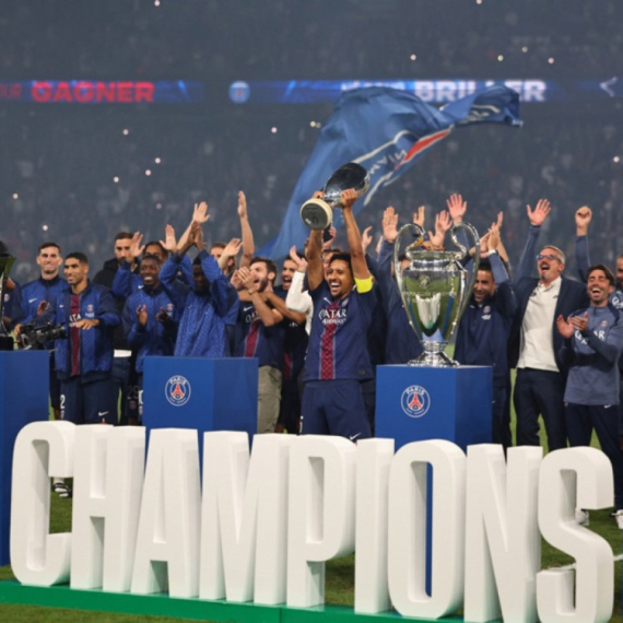 PSŽ ljut na FS Francuske