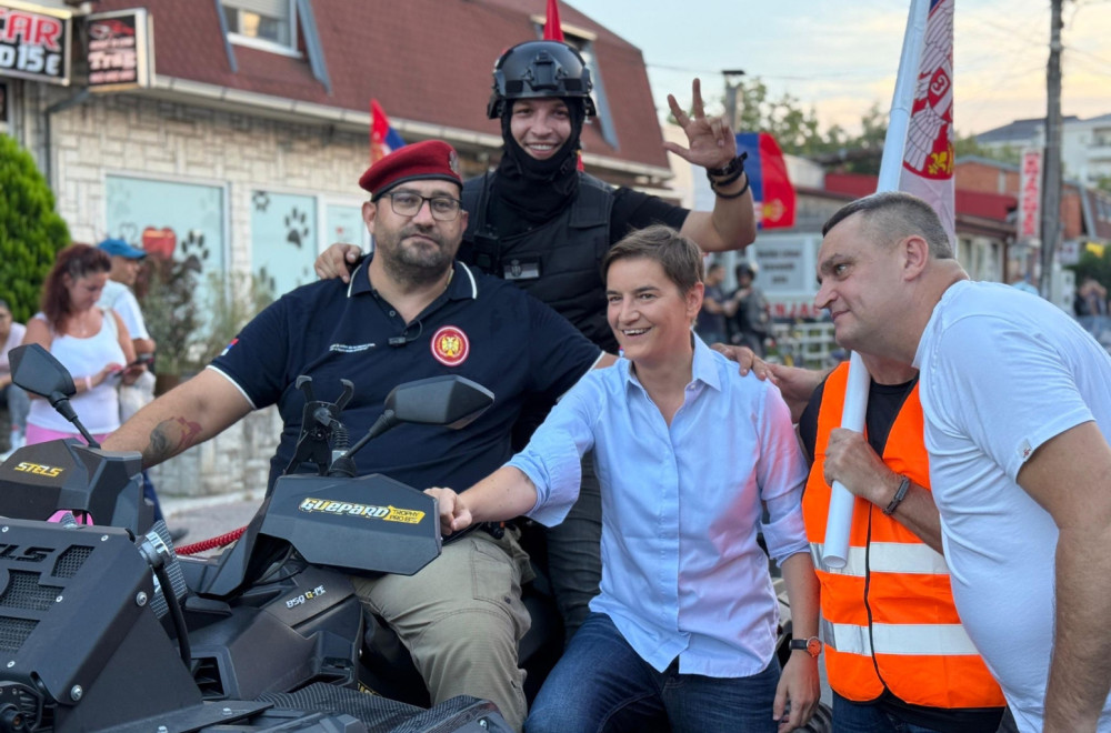 Brnabić se pridružila okupljenim građanima u Borči: Narodu je dosta blokada, hoće mir! FOTO/VIDEO