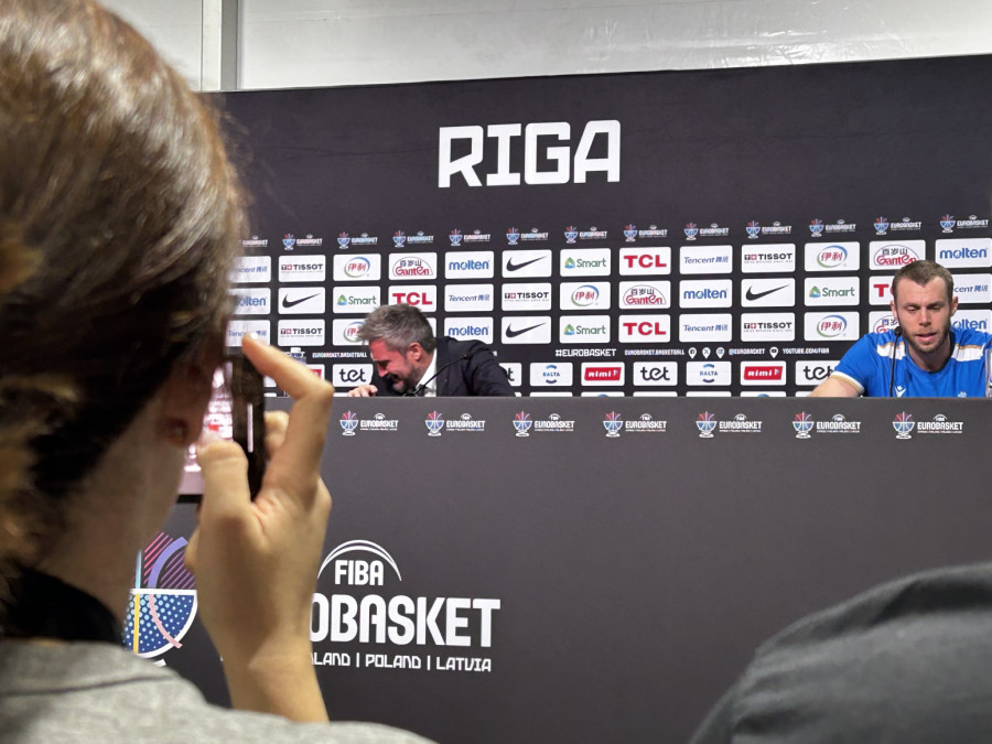 Uplakani Poceko podneo ostavku! FOTO