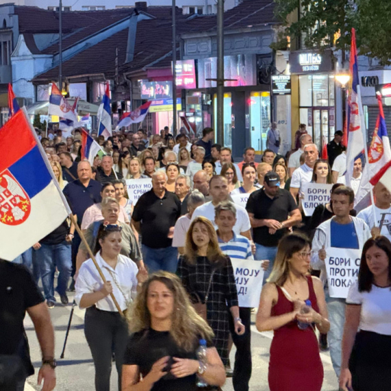 MUP: Više od 126.000 građana na porodičnim skupovima širom Srbije; Nije bilo incidenta, nema povređenih VIDEO
