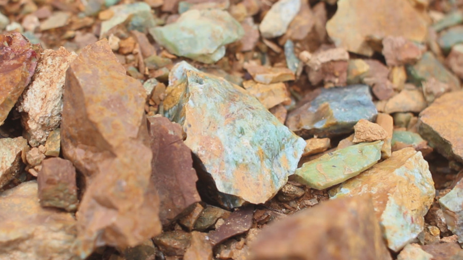 Srpsko selo leži na pravom blagu: Dragocen kamen nekad izvožen u Evropu FOTO