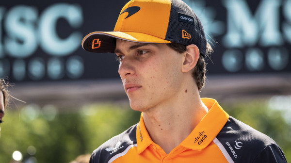 "Prestroga kazna za Pjastrija"