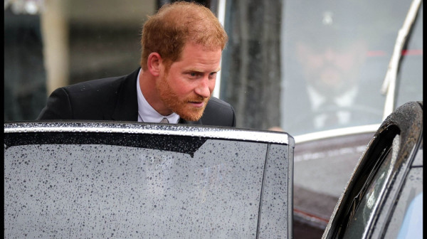Princ Hari ponovo u Velikoj Britaniji – ali ne zbog porodice: Mora na suđenje