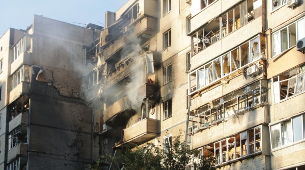 Ukrajinski fudbaler pokazao stan u Kijevu koji su razorili ruski dronovi FOTO/VIDEO