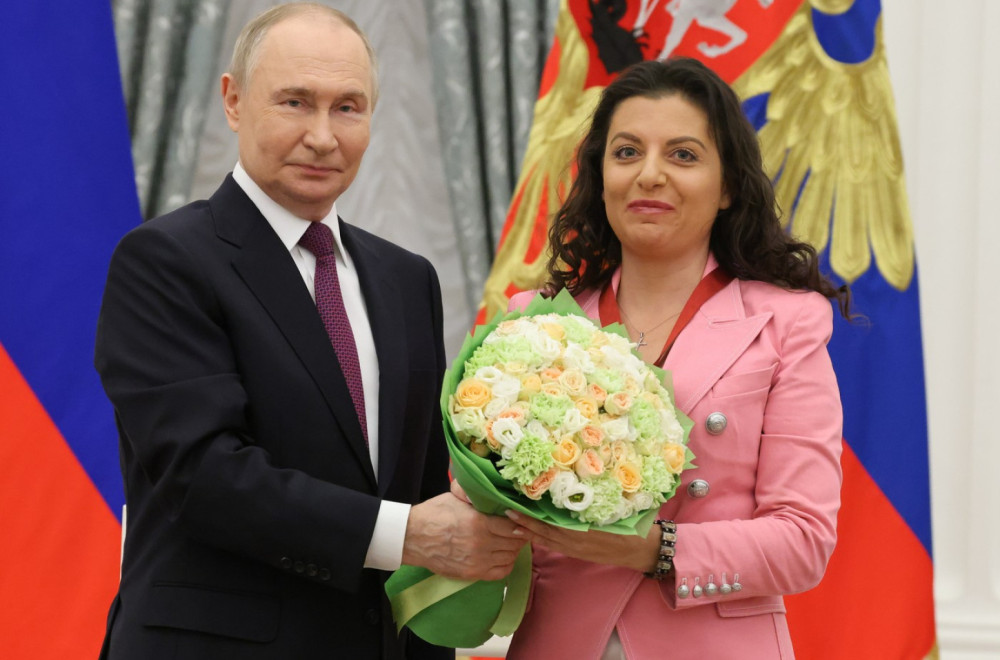 Putinova omiljena novinarka teško bolesna: "Moram na operaciju"; Muž joj u komi već devet meseci FOTO