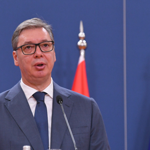 Vučić: Ovim radnicima uskoro veće plate