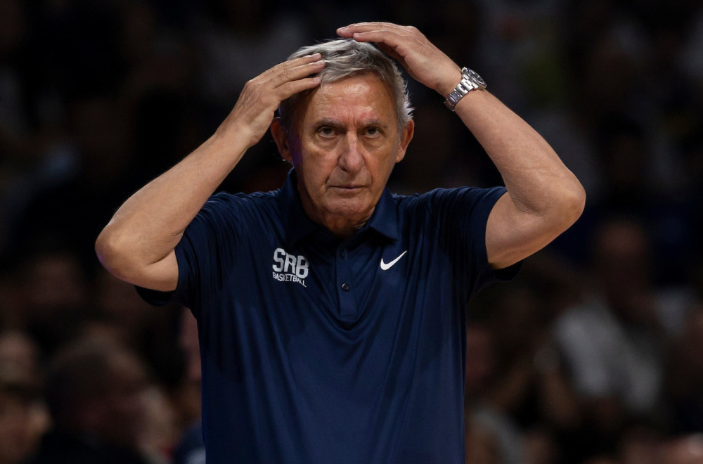 Smenjen Svetislav Pešić?!