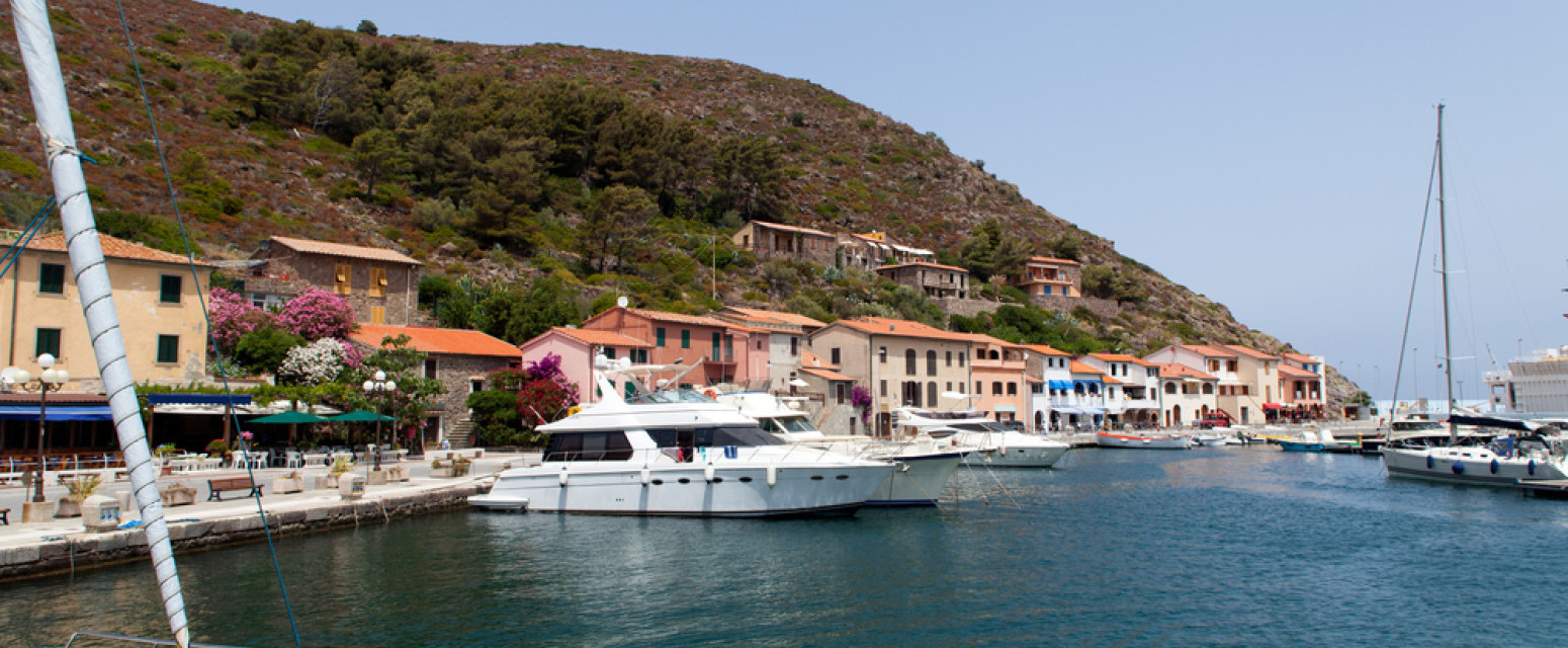 Najbolje čuvana tajna Mediterana: Ostrvo između Italije i Korzike je pravi biser FOTO